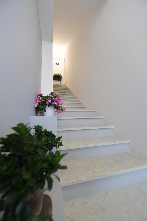 Blu In Blu Comfort Rooms Terrasini Exterior photo